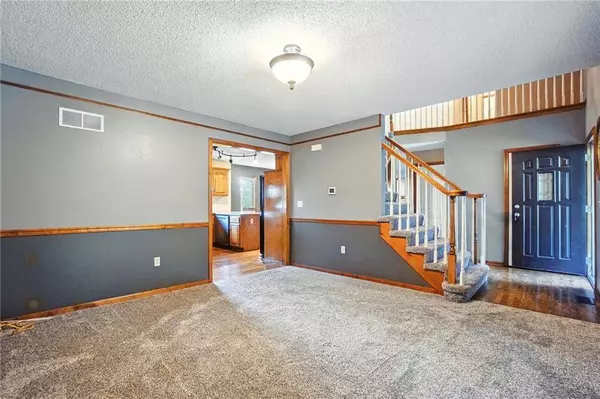 1203 Aspen DR, Smithville, MO 64089