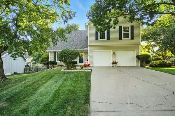 11606 Lucille ST, Overland Park, KS 66210