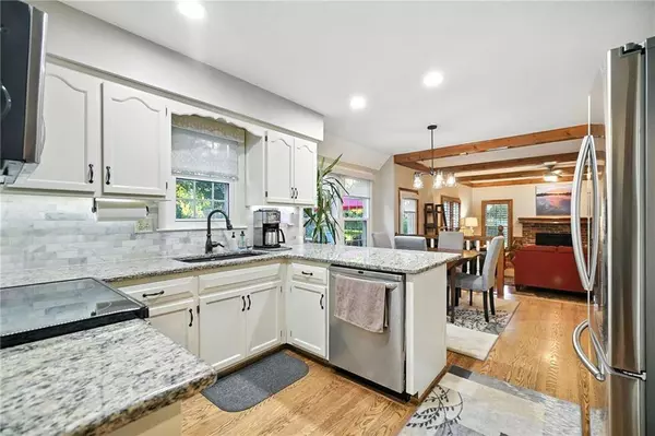 11606 Lucille ST, Overland Park, KS 66210