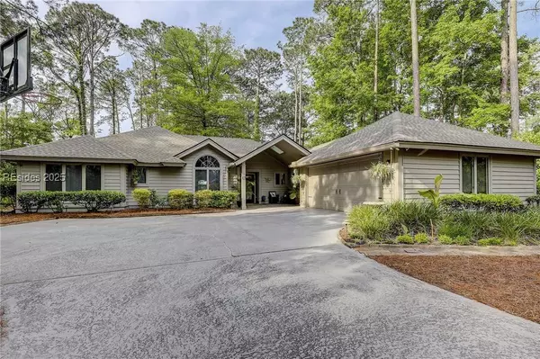 5 Blackgum PL, Hilton Head Island, SC 29926
