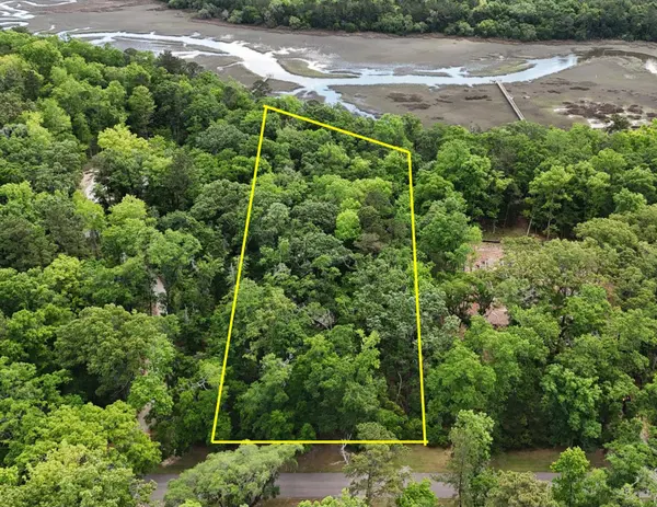 77 Bull Point Dr, Seabrook, SC 29940