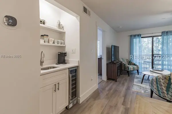 45 Folly Field RD #18I, Hilton Head Island, SC 29928