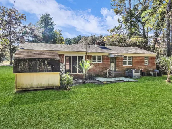 11575 Cottageville Hwy, Cottageville, SC 29435