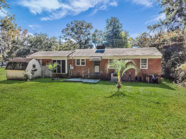 11575 Cottageville Hwy, Cottageville, SC 29435