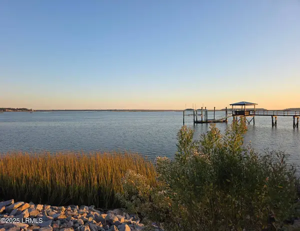 13 Vine ST Street, Hilton Head Island, SC 29926