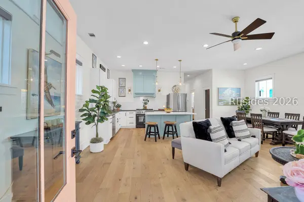 1103 14th ST, Port Royal, SC 29935