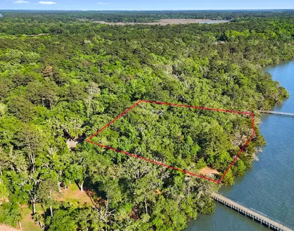 75 Island Way, Seabrook, SC 29940