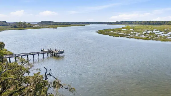 186 Bull Point Dr, Seabrook, SC 29940
