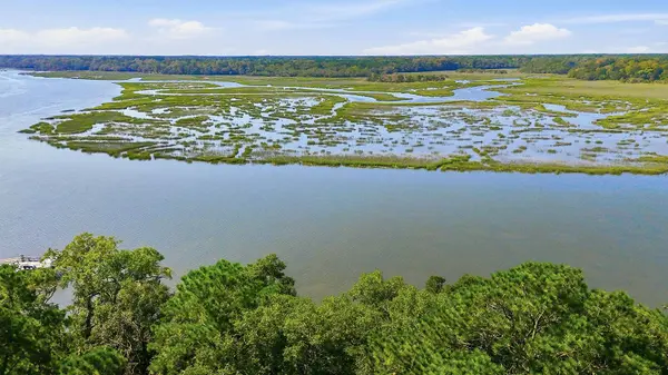 186 Bull Point Dr, Seabrook, SC 29940