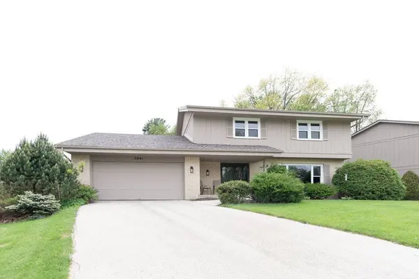 5841 Hoylake Drive, Rockford, IL 61107