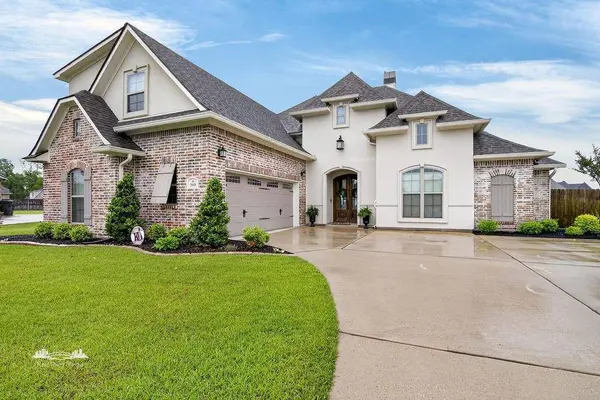 260 Arrowhead Drive, Bossier City, LA 71111