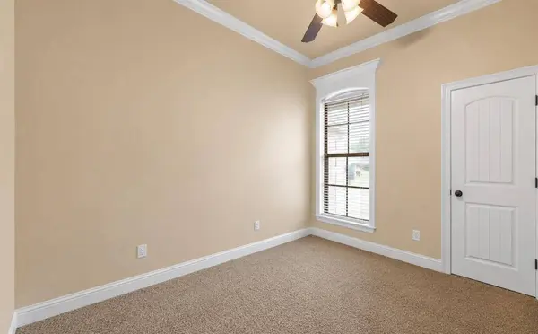 337 Wood Springs, Haughton, LA 71037