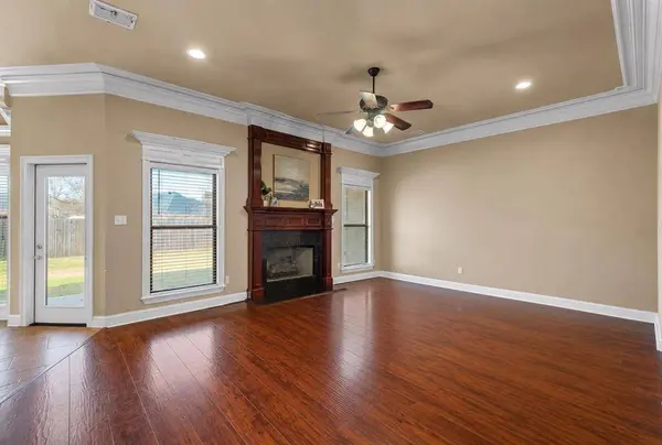 337 Wood Springs, Haughton, LA 71037