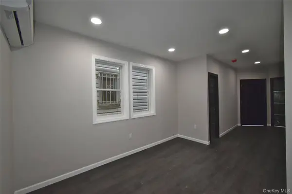 108-46 153rd ST #1FL, Jamaica, NY 11433