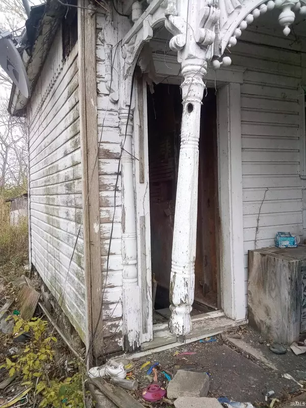 11899 S Hartford City Road, Warren, IN 46792-9623