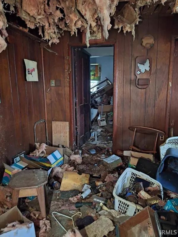 11899 S Hartford City Road, Warren, IN 46792-9623