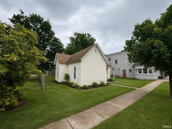 203 N Range Street, Wolcott, IN 47995
