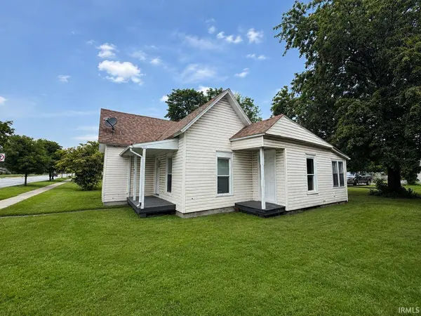 203 N Range Street, Wolcott, IN 47995