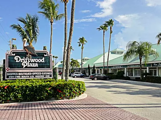 Driftwood Plaza