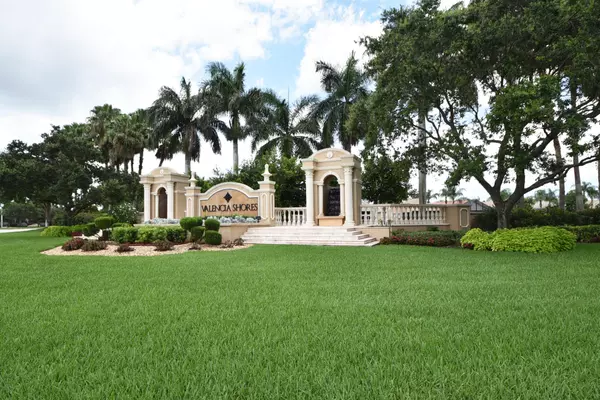 Valencia Shores homes for sale Living the Resort Life in Valencia Shores, Lake Worth, FL
