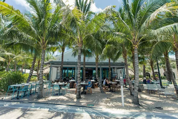 Charlie & Joe’s at Love Street