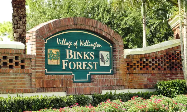 Homes for Sale in Binks Forest, Wellington FL – Real Estate, Lifestyle & Community Guide
