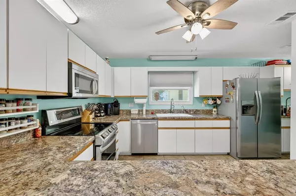 6506 Doris Dr, Fort Pierce, FL 34951