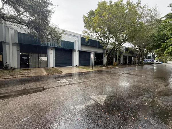 6741 W Sunrise Blvd Unit B10
