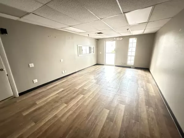 101 S Congress Ave Unit B