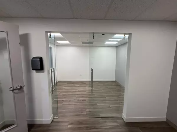 6741 W Sunrise Blvd Unit B10