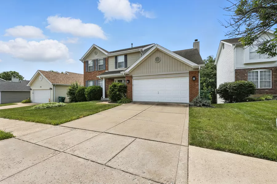 840 Fall Crown Ln, Fenton, MO 63026-3960