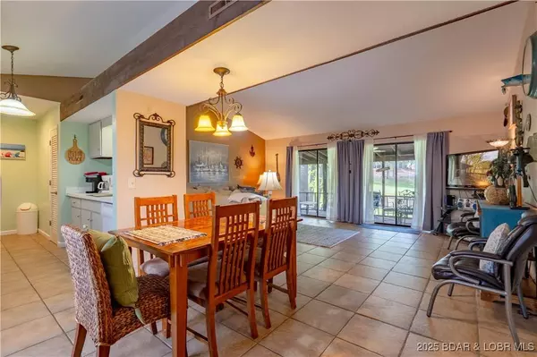 294 Moongate DR, Osage Beach, MO 65065