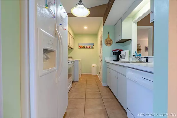 294 Moongate DR, Osage Beach, MO 65065