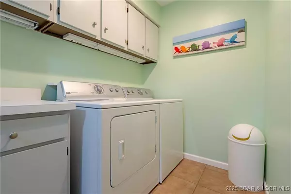 294 Moongate DR, Osage Beach, MO 65065