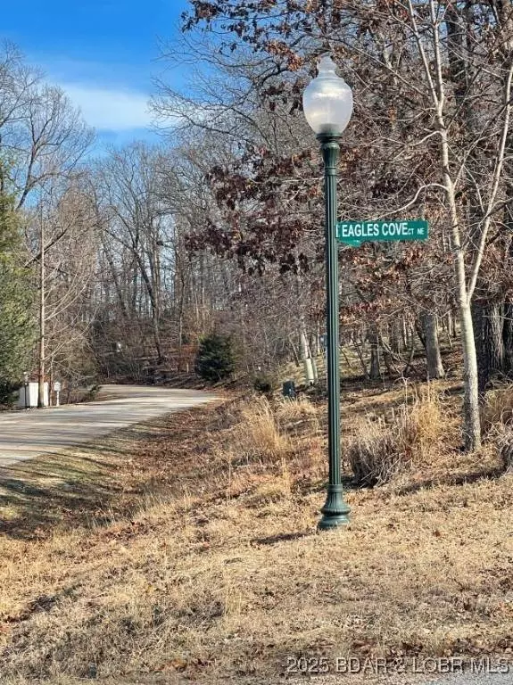 504 Grand View DR, Porto Cima, MO 65079