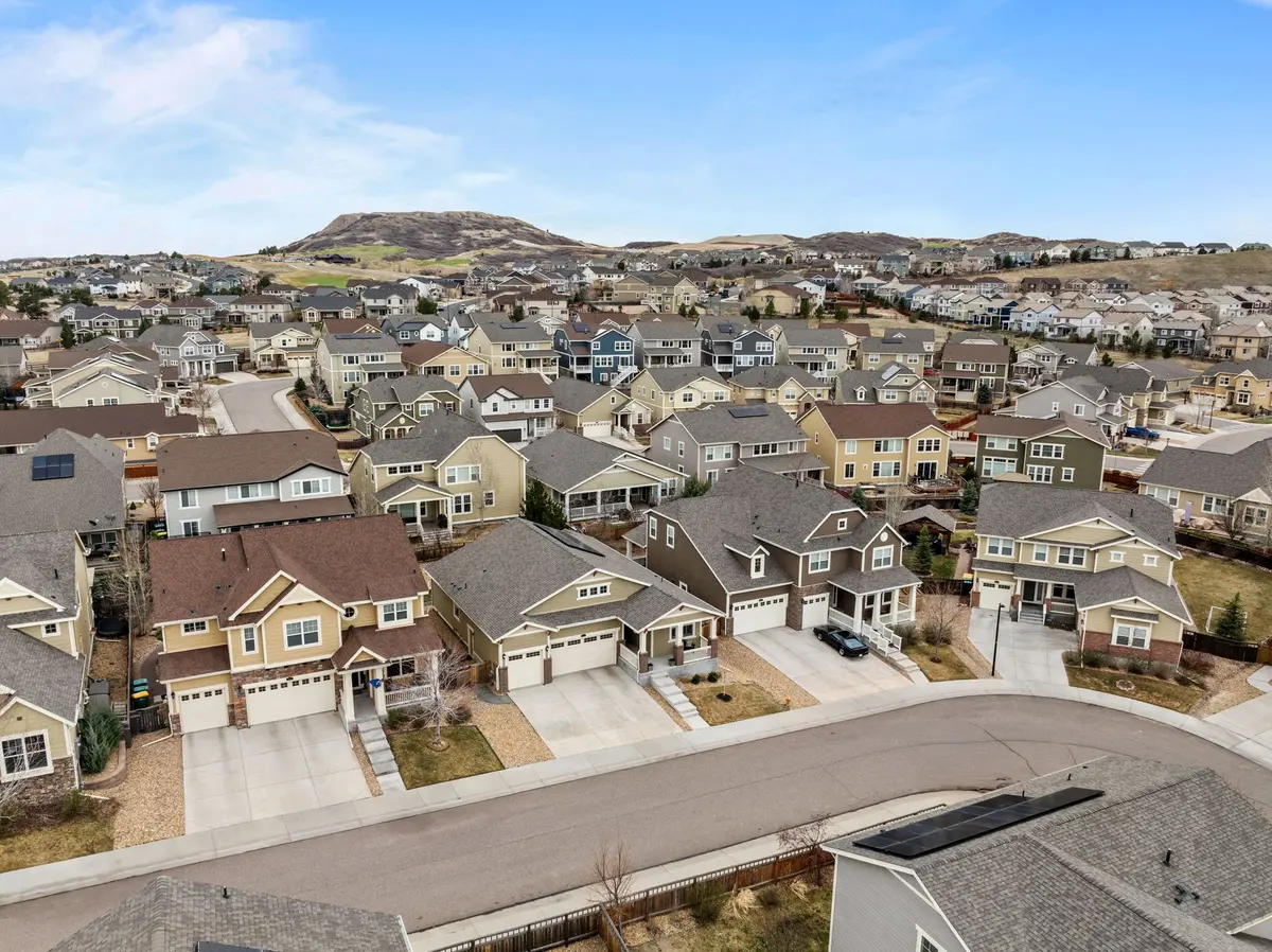 2414 Leafdale Cir, Castle Rock, CO 80109-3756