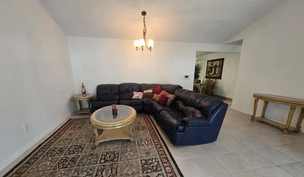 2888 Azevedo DR, Sacramento, CA 95833