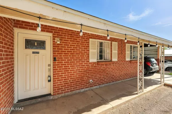 5720 E 4th Street, Tucson, AZ 85711