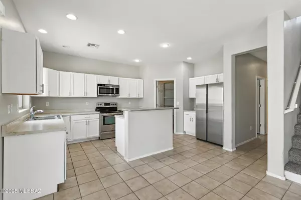 21100 E Frontier Road, Red Rock, AZ 85145