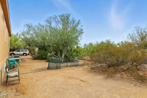 11005 W Windchime Drive, Tucson, AZ 85743