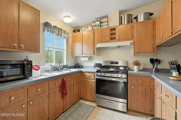 11005 W Windchime Drive, Tucson, AZ 85743