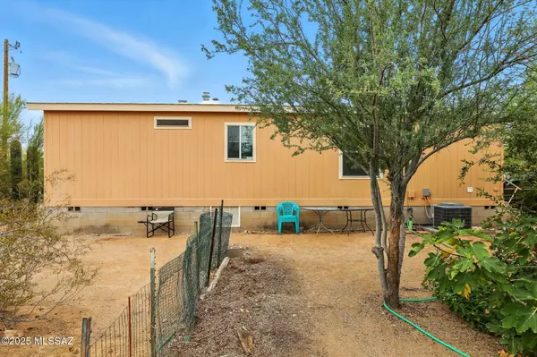 11005 W Windchime Drive, Tucson, AZ 85743