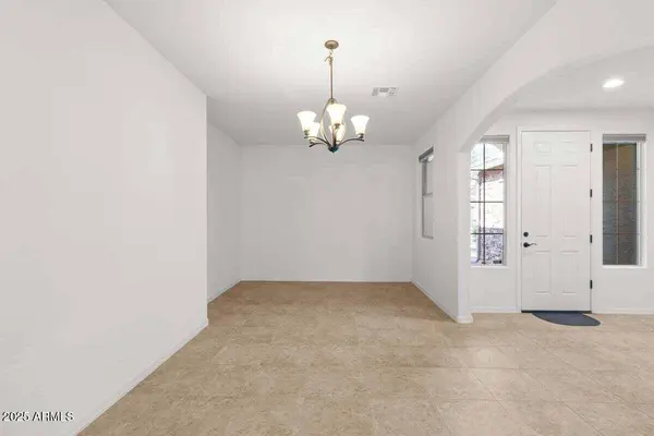 18306 W BECK Lane, Surprise, AZ 85388