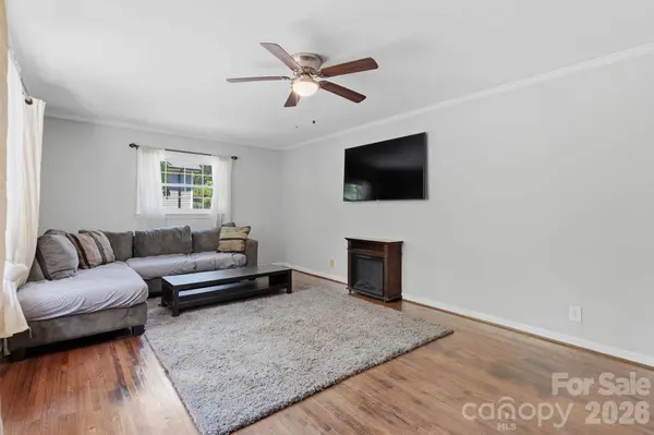 153 American AVE NE, Concord, NC 28025