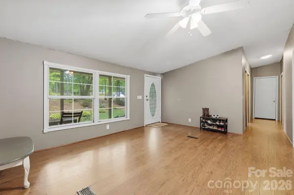 365 Sunflower RD, Statesville, NC 28625