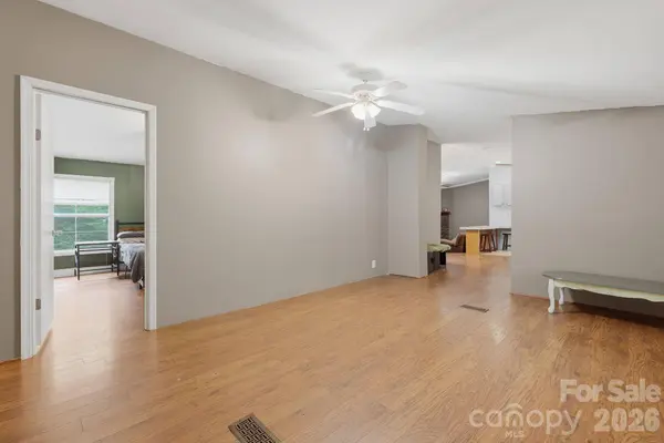 365 Sunflower RD, Statesville, NC 28625