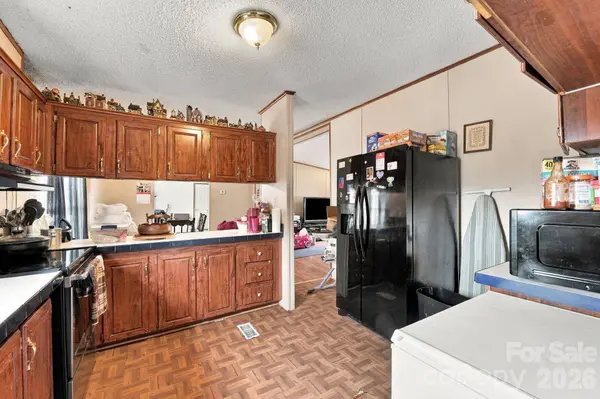 3395 Sorrells Baxter RD, Cherryville, NC 28021