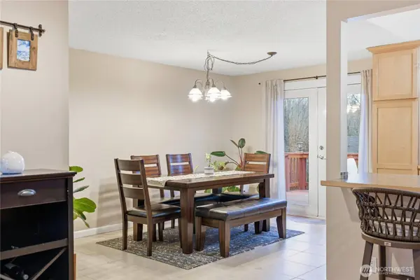 2569 Airline WAY, Oak Harbor, WA 98277
