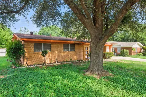 5416 Whitten Street, Fort Worth, TX 76134