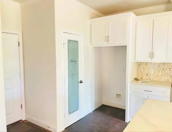 2033 S Edgewood Terrace, Fort Worth, TX 76105
